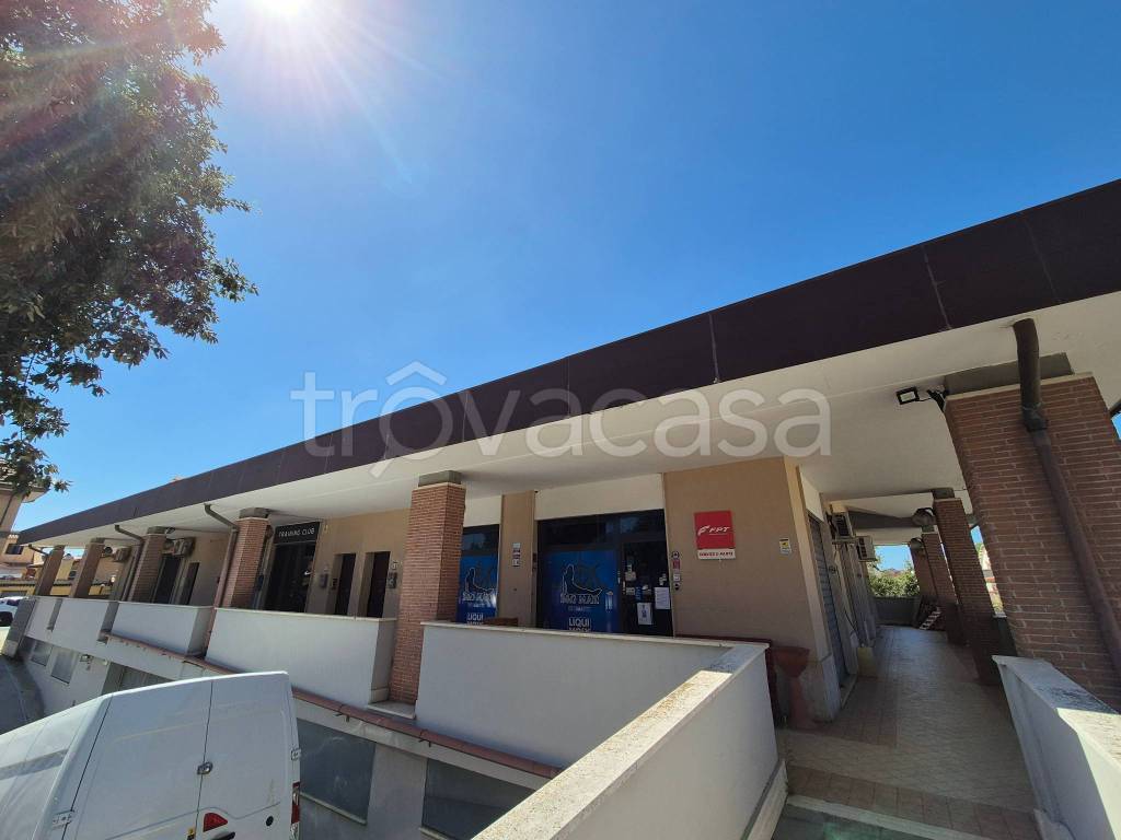 appartamento in vendita a Fiumicino in zona Isola Sacra