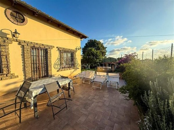 casa indipendente in vendita a Fiumicino in zona Maccarese