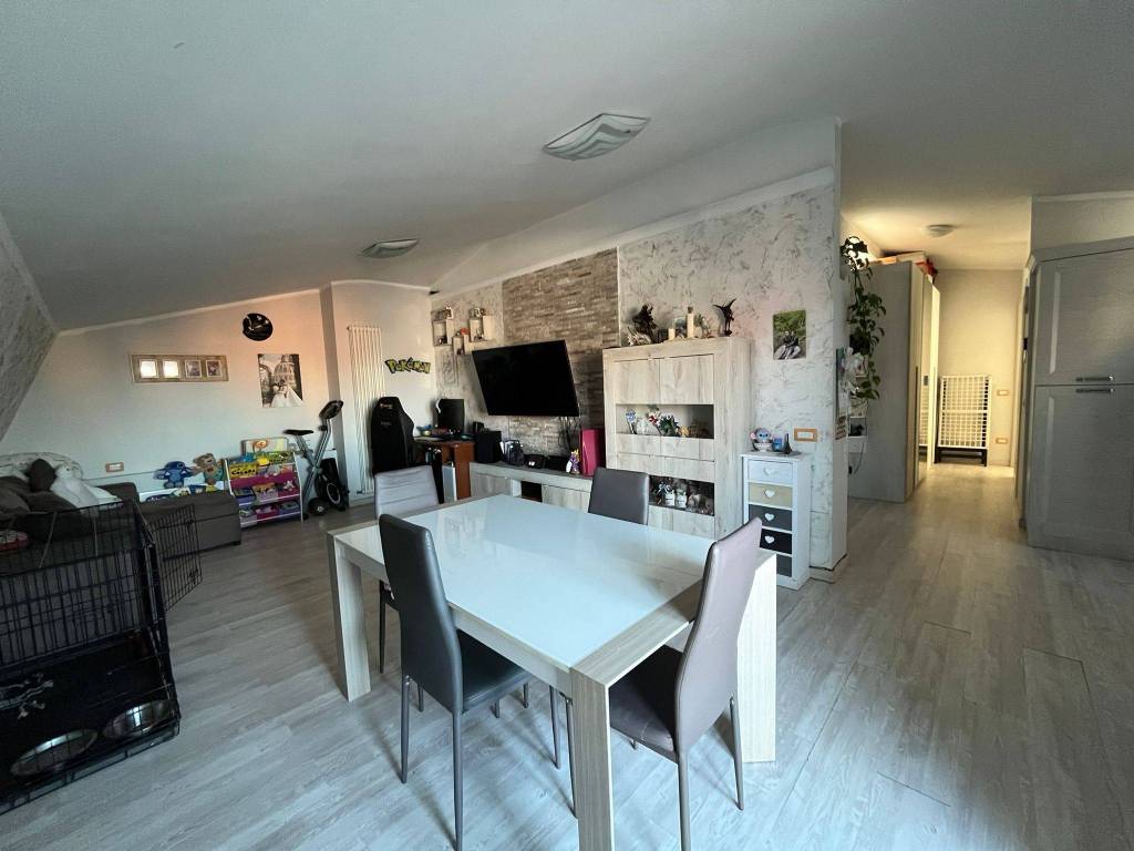 appartamento in vendita a Fiumicino in zona Passo Oscuro