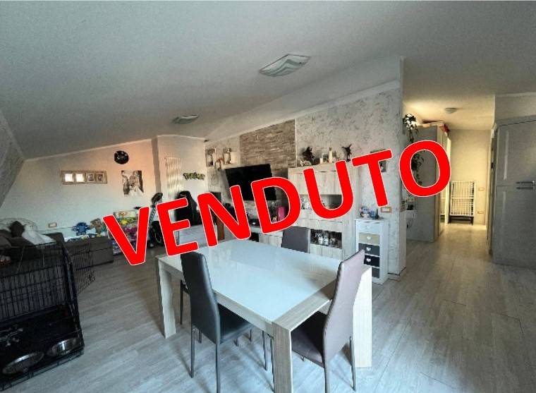 appartamento in vendita a Fiumicino in zona Passo Oscuro
