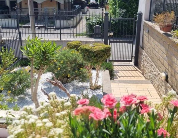 villa in vendita a Fiumicino in zona Aranova