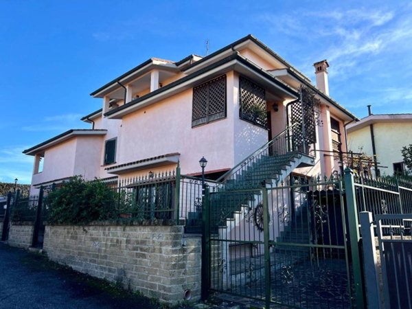 casa indipendente in vendita a Fiumicino in zona Aranova