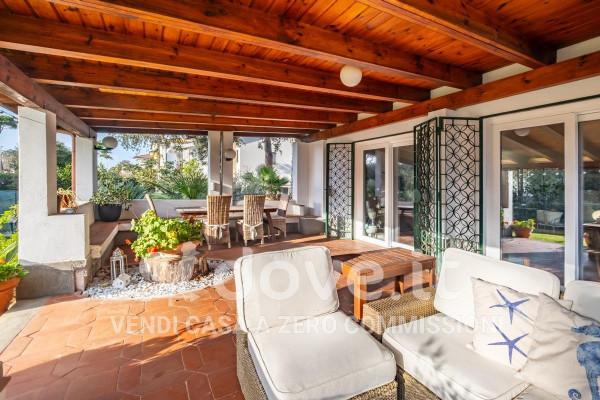casa indipendente in vendita a Fiumicino in zona Fregene
