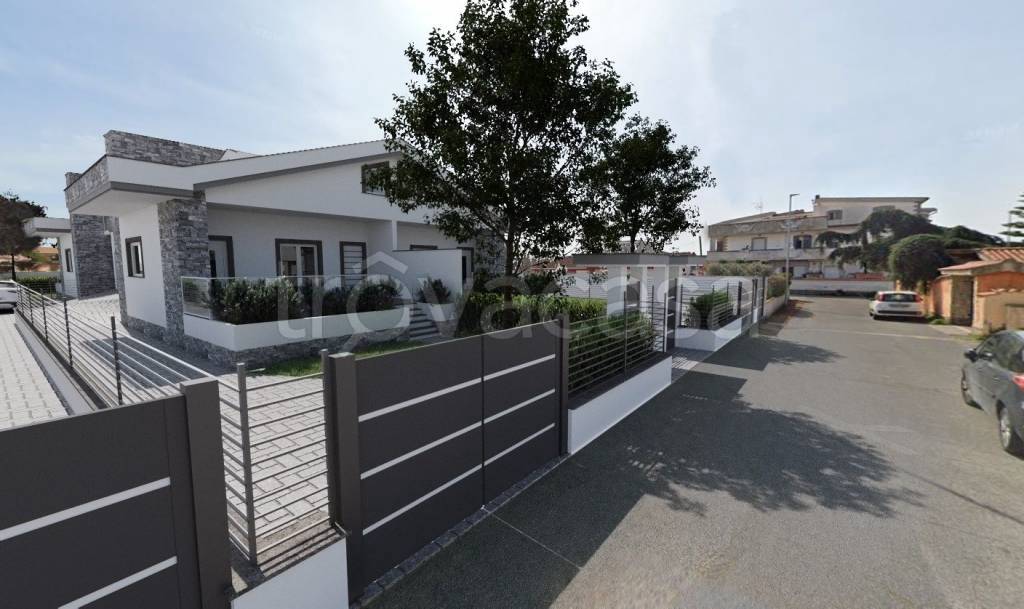 casa indipendente in vendita a Fiumicino in zona Isola Sacra