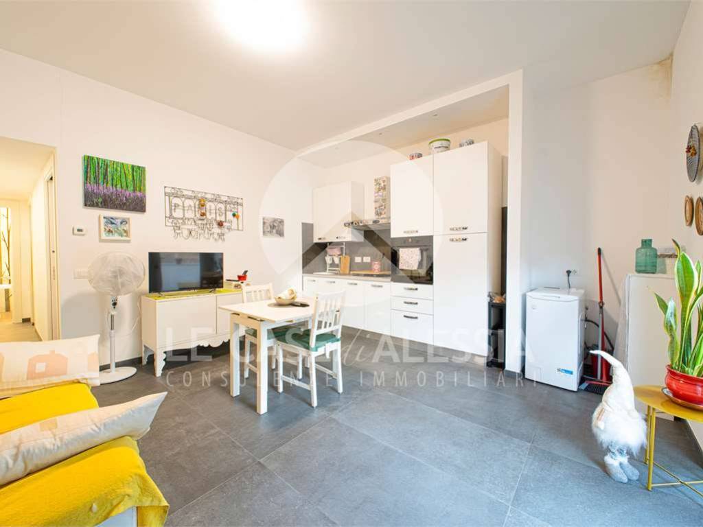 appartamento in vendita a Fiumicino in zona Isola Sacra