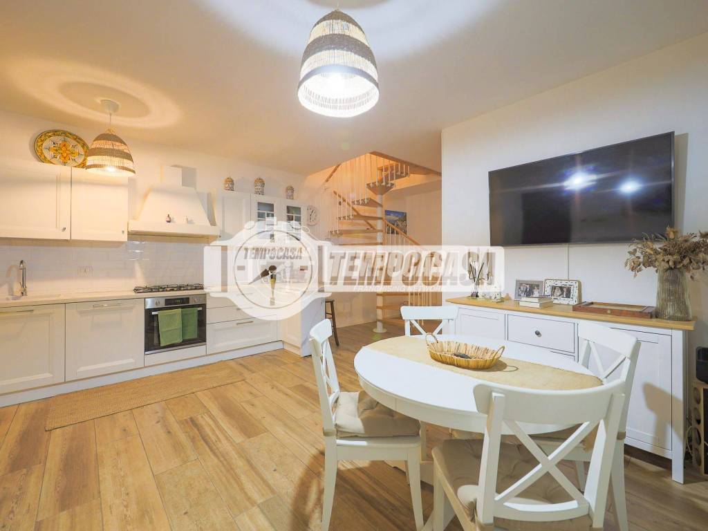 casa indipendente in vendita a Fiumicino in zona Aranova
