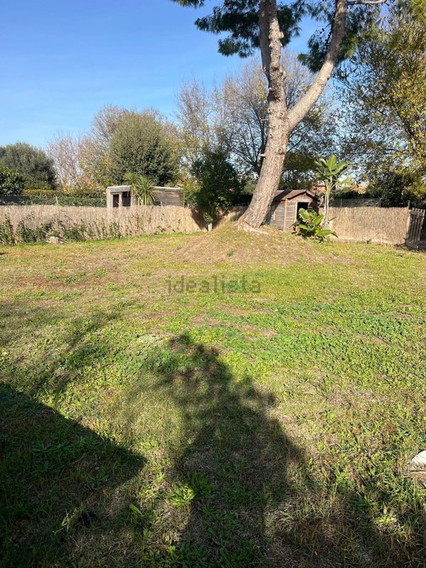 pentavano in vendita a Fiumicino in zona Maccarese