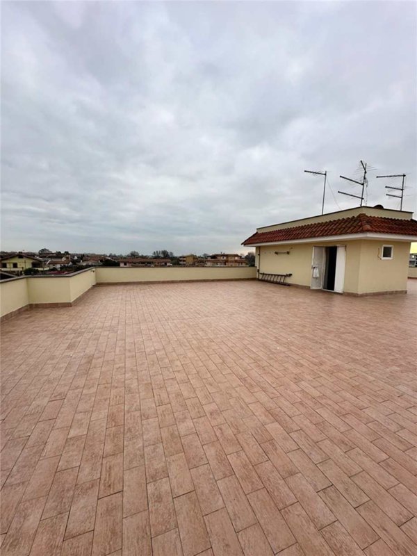 appartamento in vendita a Fiumicino in zona Isola Sacra