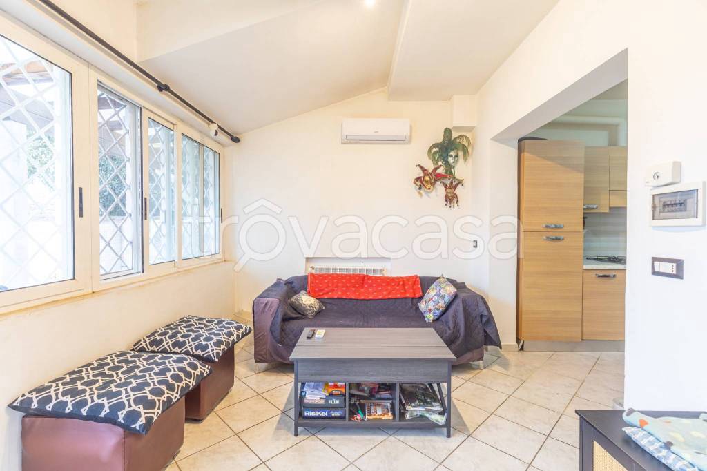 appartamento in vendita a Fiumicino in zona Focene