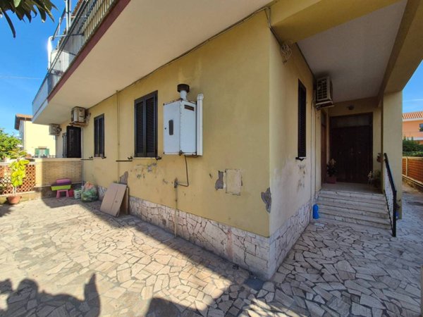 appartamento in vendita a Fiumicino in zona Focene