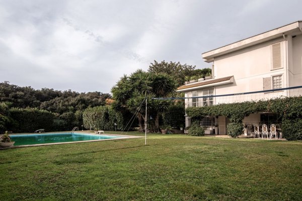 casa indipendente in vendita a Fiumicino in zona Fregene
