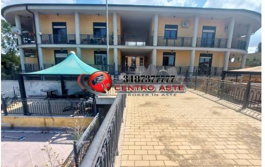 negozio in vendita a Fiumicino in zona Aranova