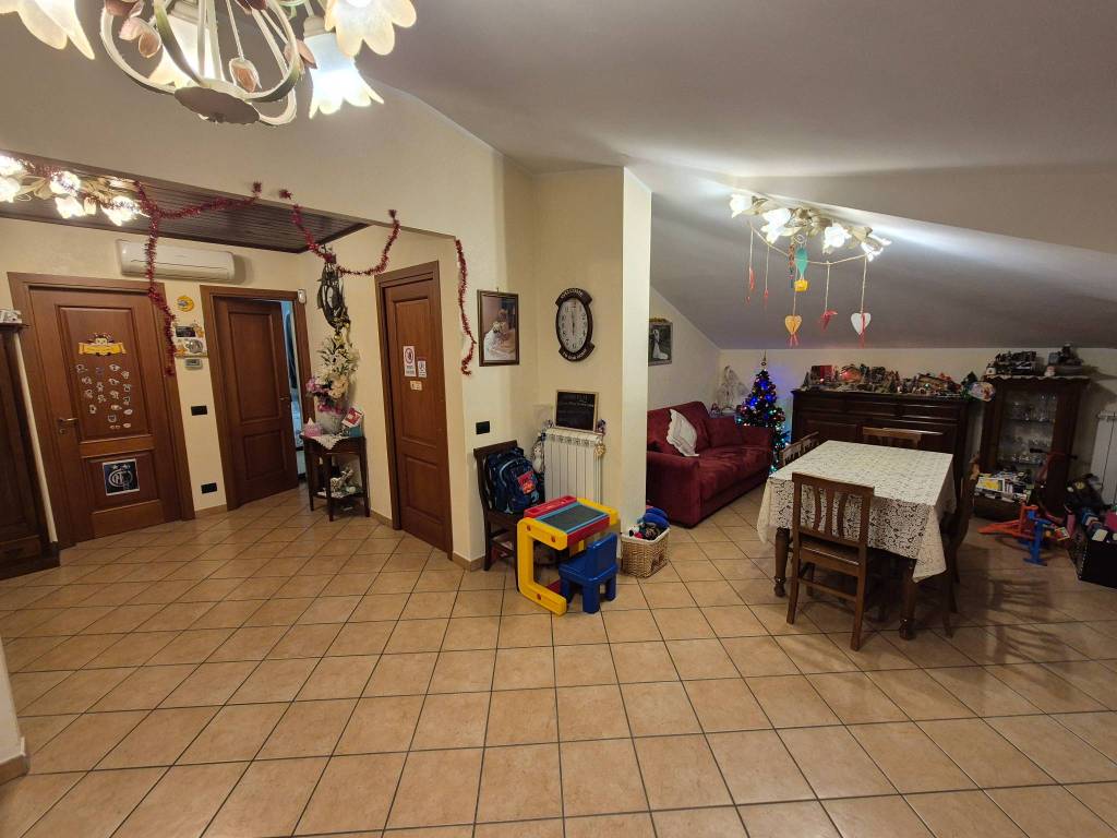 appartamento in vendita a Fiumicino in zona Isola Sacra