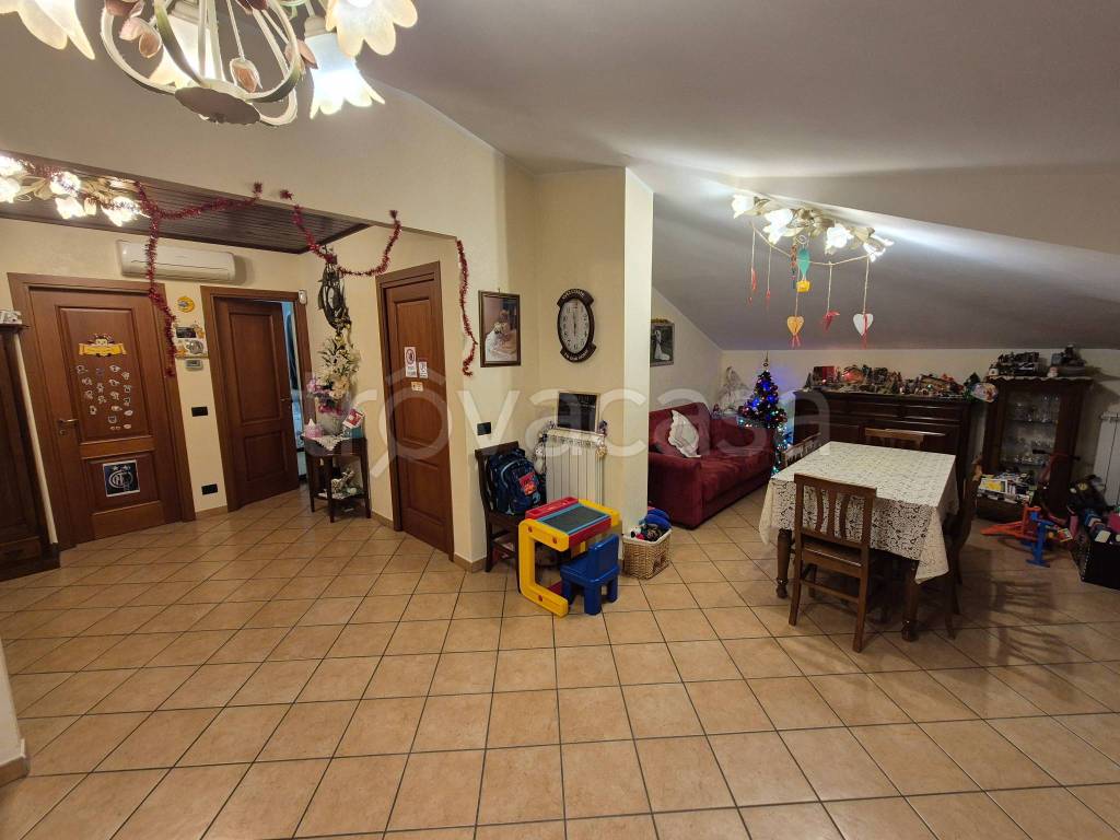 appartamento in vendita a Fiumicino in zona Isola Sacra