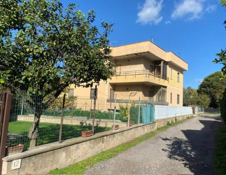 appartamento in vendita a Fiumicino in zona Palidoro