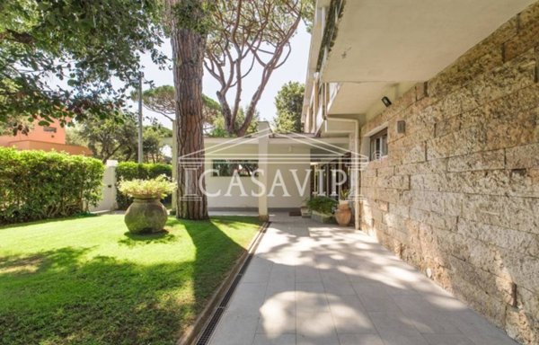 casa indipendente in vendita a Fiumicino in zona Fregene