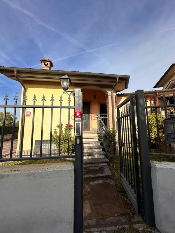casa indipendente in vendita a Fiumicino in zona Aranova