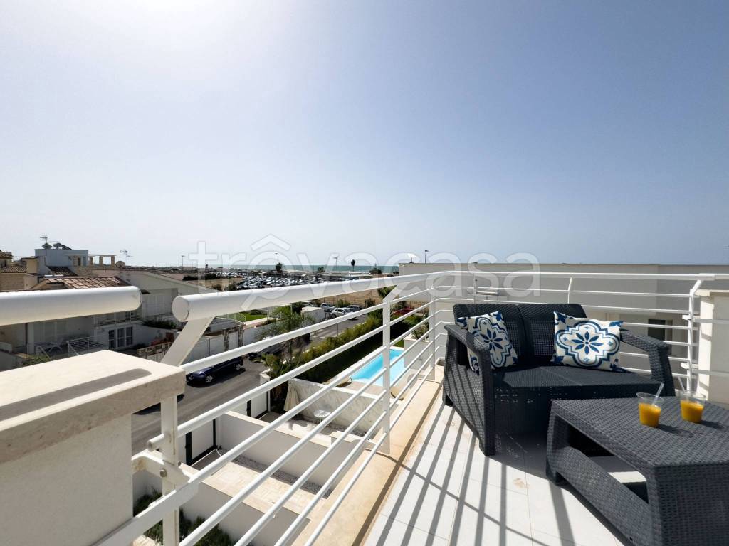 casa indipendente in vendita a Fiumicino in zona Fregene