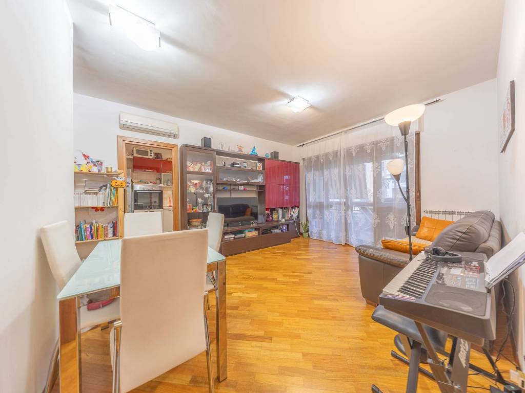 appartamento in vendita a Fiumicino in zona Isola Sacra