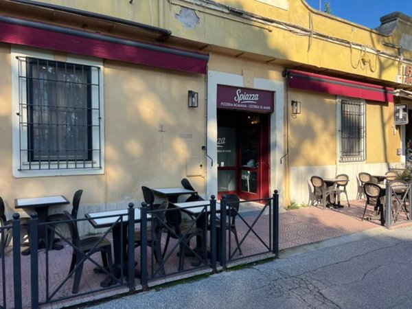 negozio in vendita a Fiumicino in zona Maccarese