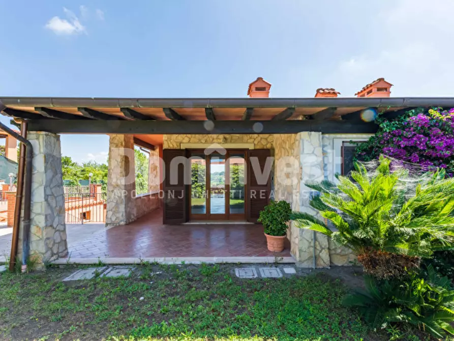 casa indipendente in vendita a Fiumicino