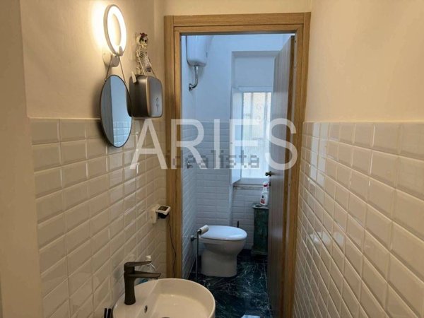 negozio in vendita a Fiumicino