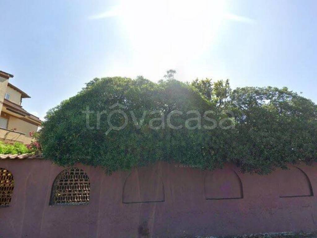 casa indipendente in vendita a Fiumicino in zona Isola Sacra