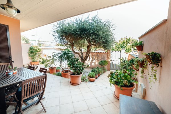 casa indipendente in vendita a Fiumicino