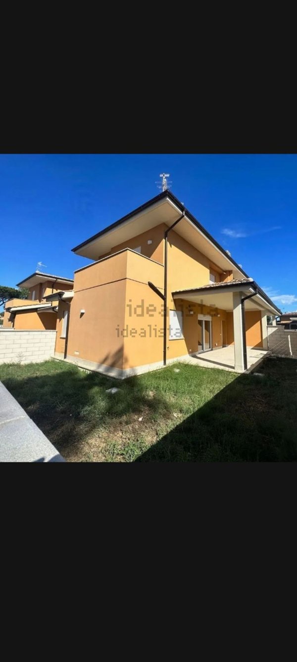 casa indipendente in vendita a Fiumicino in zona Palidoro