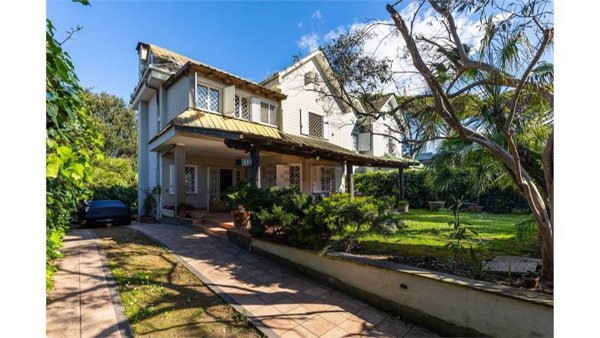 casa indipendente in vendita a Fiumicino in zona Fregene