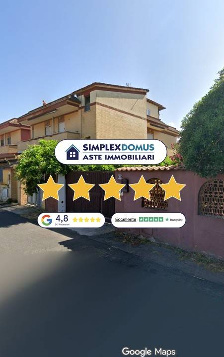 casa indipendente in vendita a Fiumicino in zona Isola Sacra