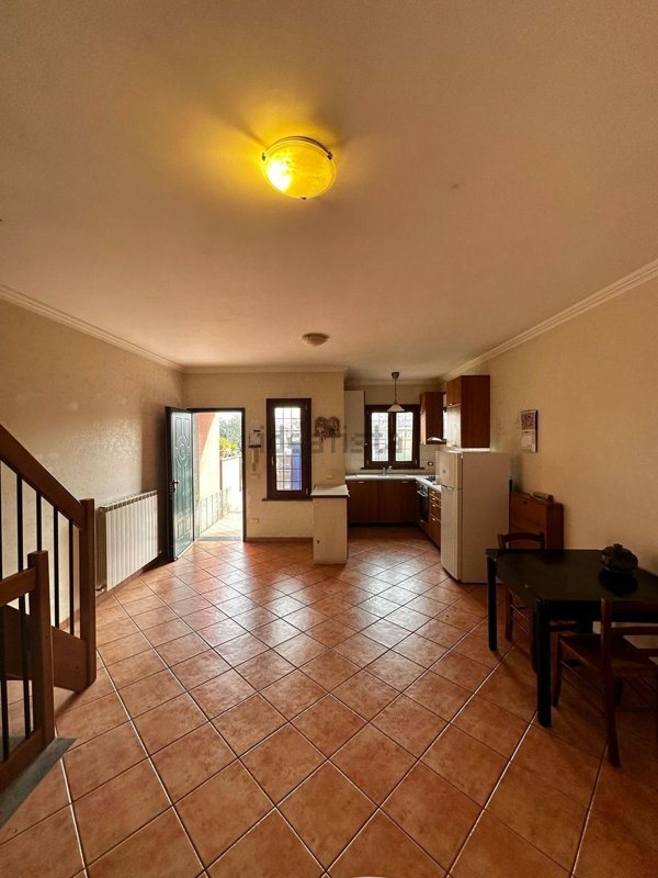 casa indipendente in vendita a Fiumicino