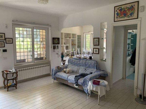 casa indipendente in vendita a Fiumicino in zona Fregene