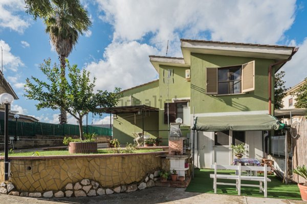 casa indipendente in vendita a Fiumicino in zona Aranova