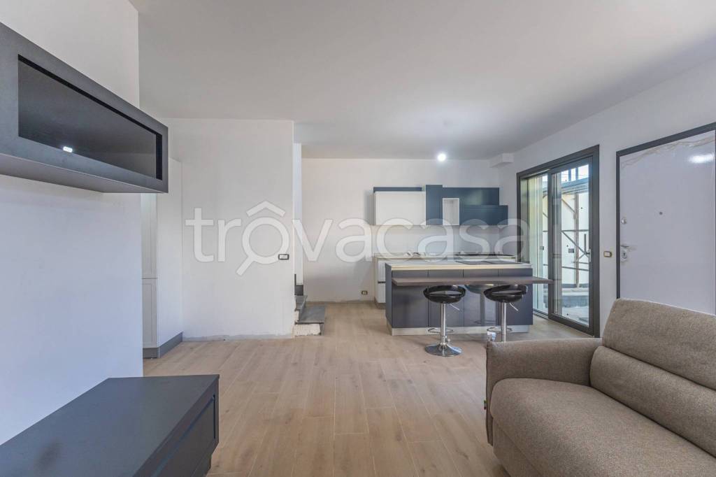 casa indipendente in vendita a Fiumicino in zona Isola Sacra