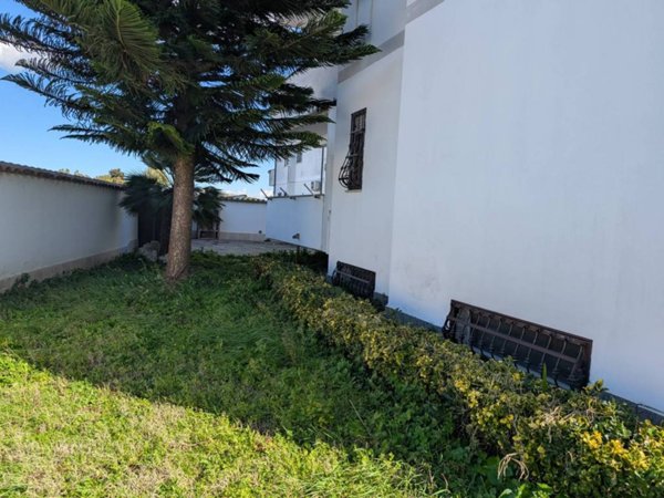 appartamento in vendita a Fiumicino in zona Fregene