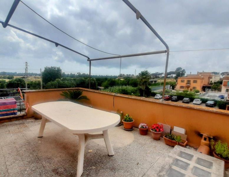 appartamento in vendita a Fiumicino in zona Palidoro