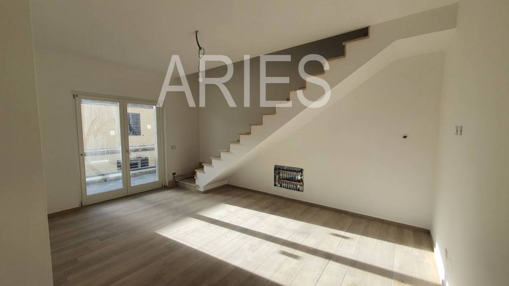 appartamento in vendita a Fiumicino in zona Isola Sacra