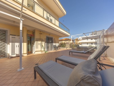 appartamento in vendita a Fiumicino in zona Fregene