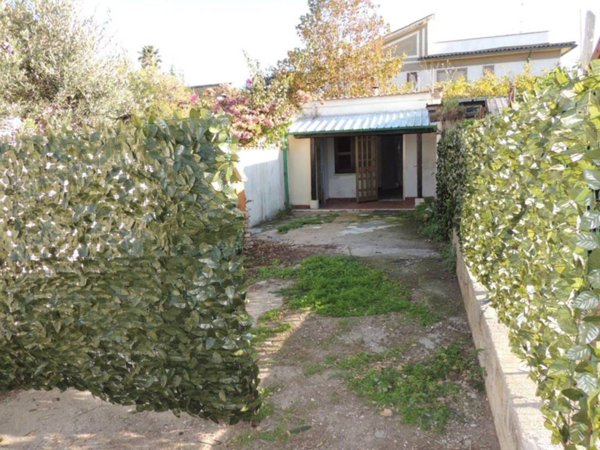 appartamento in vendita a Fiumicino in zona Fregene