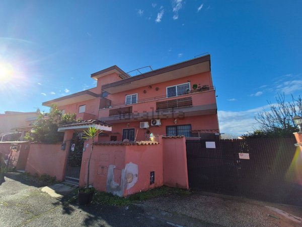 appartamento in vendita a Fiumicino in zona Isola Sacra