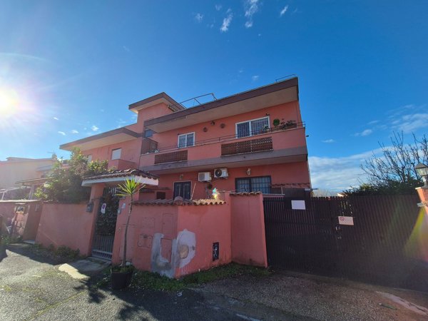 appartamento in vendita a Fiumicino in zona Isola Sacra