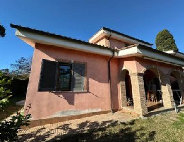 casa indipendente in vendita a Fiumicino in zona Aranova