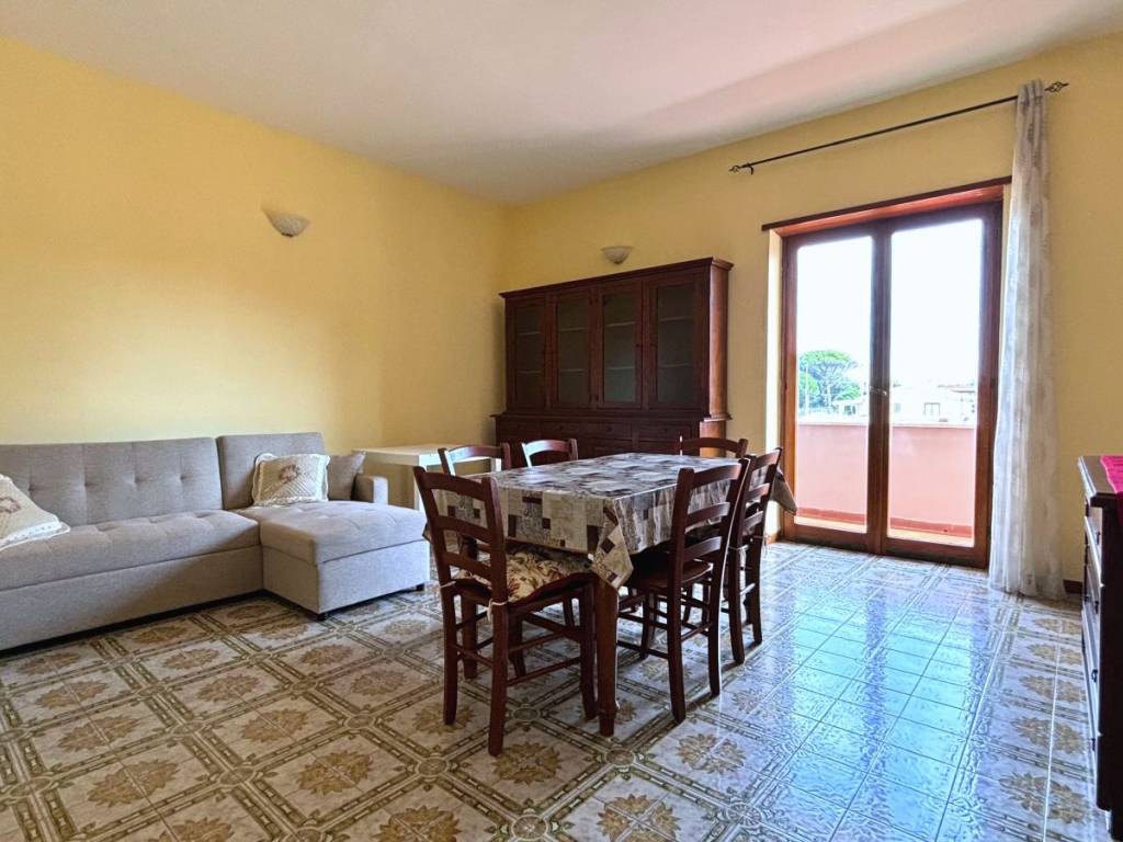 appartamento in vendita a Fiumicino in zona Palidoro