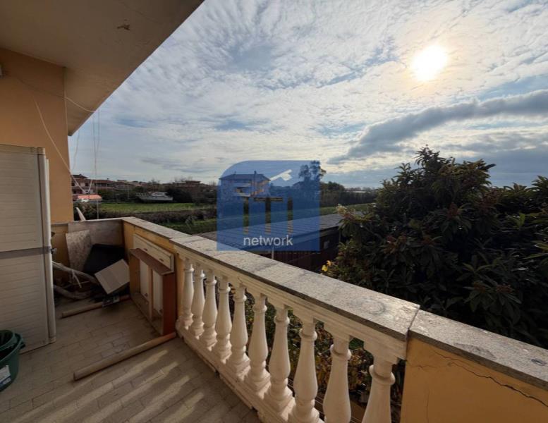 appartamento in vendita a Fiumicino in zona Isola Sacra