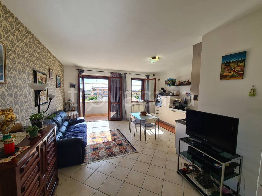 appartamento in vendita a Fiumicino in zona Isola Sacra