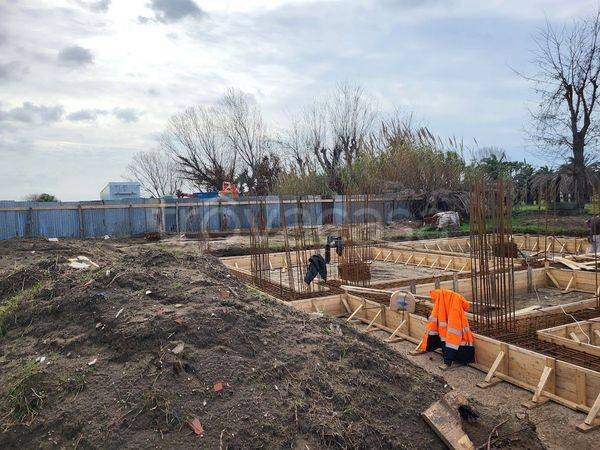 casa indipendente in vendita a Fiumicino in zona Isola Sacra