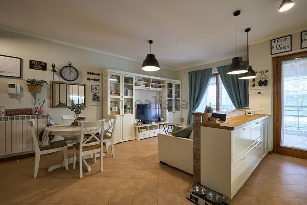 appartamento in vendita a Fiumicino in zona Fregene