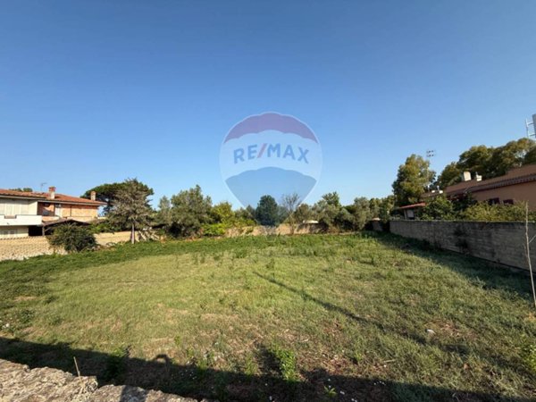terreno agricolo in vendita a Fiumicino in zona Isola Sacra