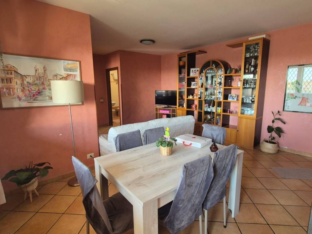 appartamento in vendita a Fiumicino in zona Isola Sacra